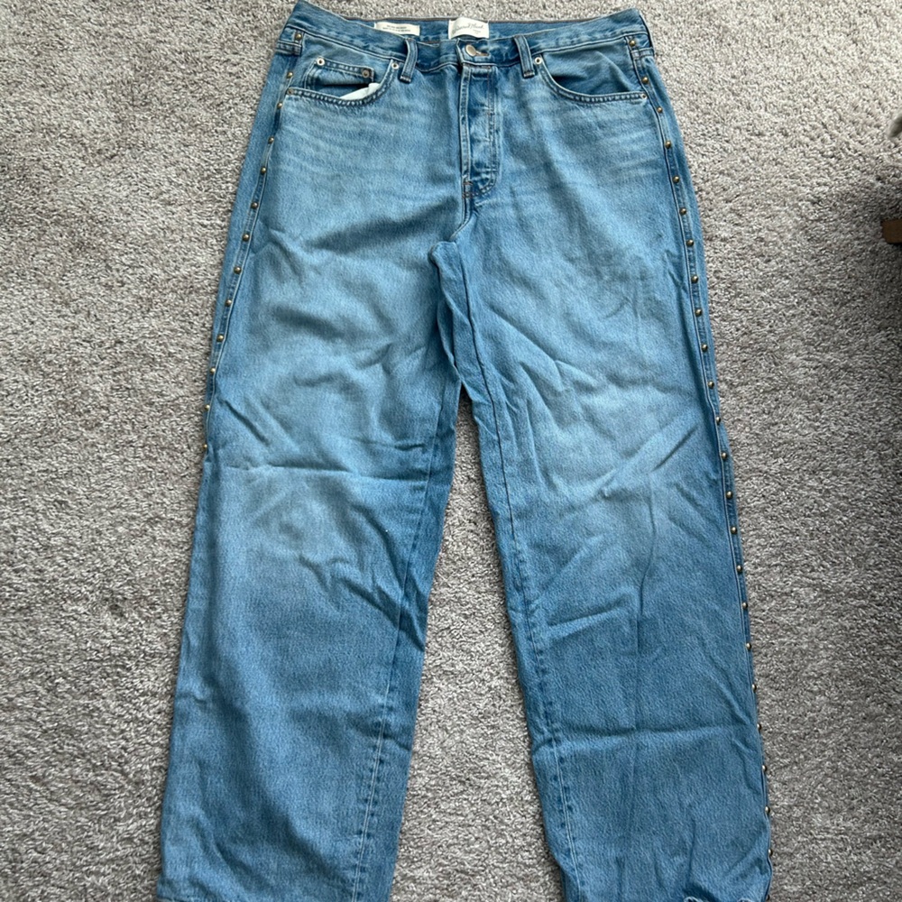 Universal Thread Light Blue Denim Jeans